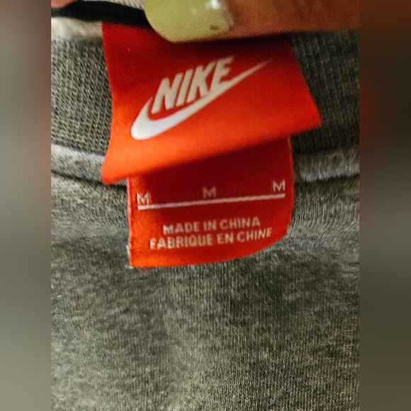 Nike Men's Fleece Crewneck Sweater - Picture 4 of 5